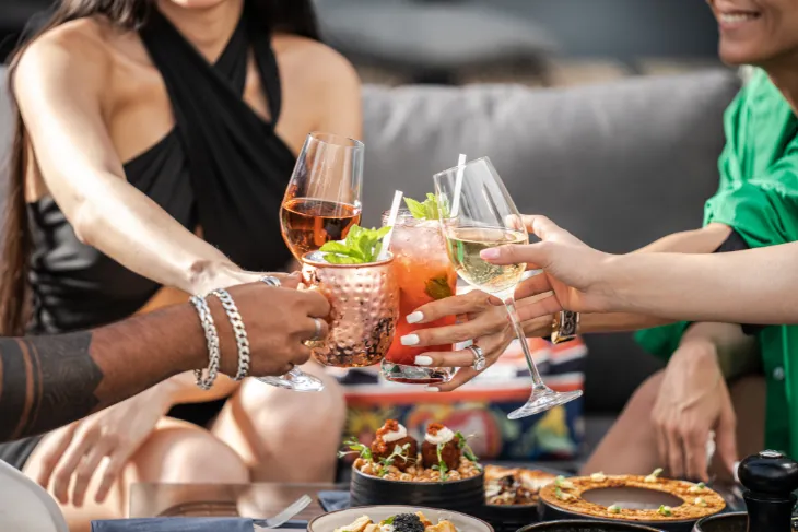 Does alcohol damage the immune system?
